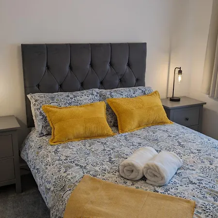 Chy Lowen Private With Kitchen, Dining And Garden Access Close To Eden Project & Beaches בית הארחה *