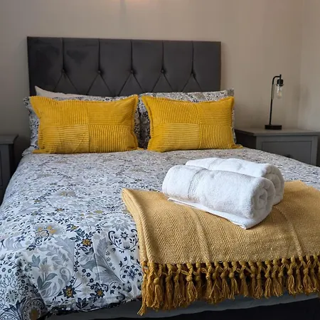 Chy Lowen Private With Kitchen, Dining And Garden Access Close To Eden Project & Beaches בית הארחה *